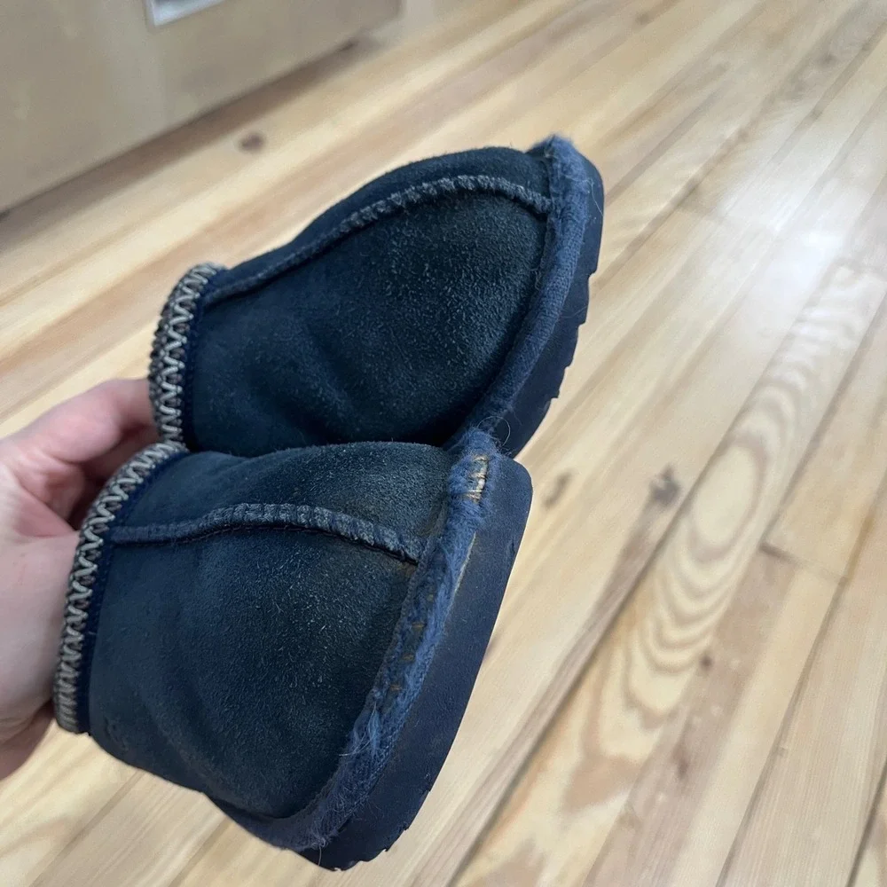 UGG Tasman Navy Blue Suede Shearling Slippers Kids Size 3 1019066K casual slipon